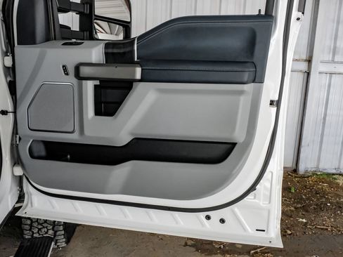Used 2022 Ford F450 Limited w/ FX4 Off-Road Package AWD/4WD image 46