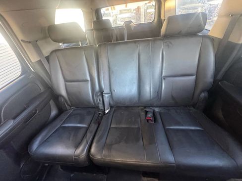 Used 2008 Chevrolet Suburban 2500 w/ Skid Plate Package image 10