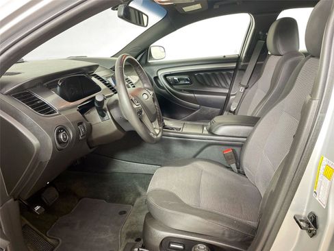 Used 2015 Ford Taurus SEL image 11