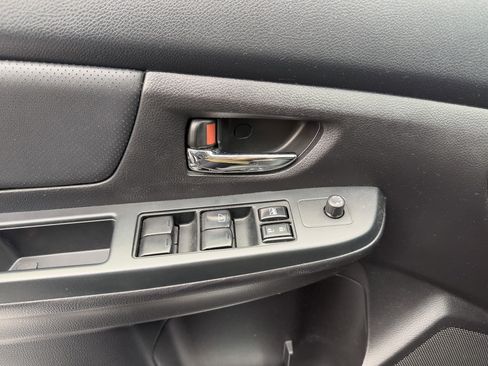 Used 2013 Subaru Crosstrek 2.0i Limited image 18