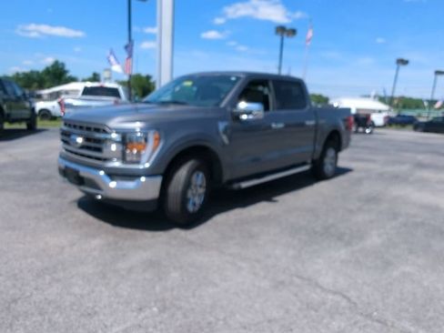 Used 2023 Ford F150 Lariat w/ Bed Utility Package AWD/4WD image 5