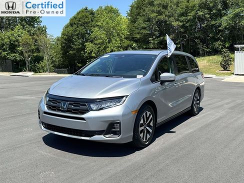Certified 2025 Honda Odyssey EX-L image 3