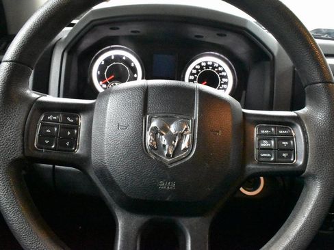 Used 2018 RAM 1500 Express image 19