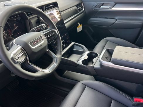 New 2027 GMC Terrain Elevation w/ Elevation Premium Package FWD image 8