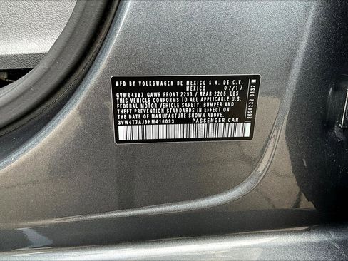 Used 2017 Volkswagen Jetta GLI image 21