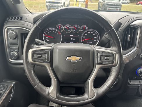 Used 2022 Chevrolet Silverado 1500 LT RWD image 17