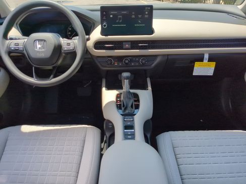 New 2026 Honda HR-V LX image 16