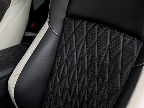 Used 2024 Aston Martin DB12 image 46