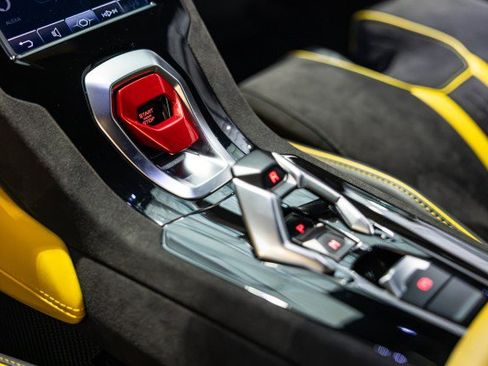 Used 2023 Lamborghini Huracan Tecnica RWD image 46