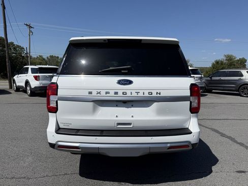Used 2024 Ford Expedition Max XLT AWD/4WD image 5
