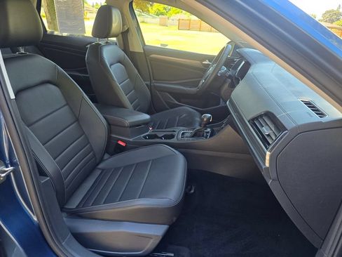 Used 2021 Volkswagen Jetta SEL FWD image 14