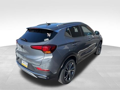 Used 2020 Buick Encore GX Essence image 8