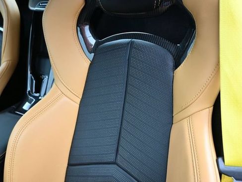 Used 2025 Chevrolet Corvette Stingray Preferred Conv w/ 2LT RWD image 15