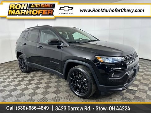 Used 2024 Jeep Compass Latitude w/ Sun and Sound Group image 1