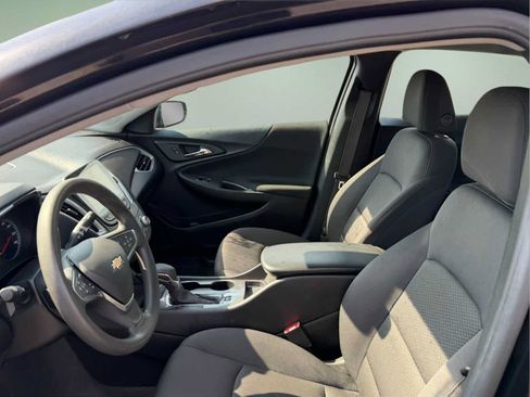 Used 2025 Chevrolet Malibu LS FWD image 5
