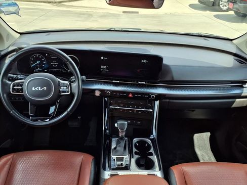 Used 2022 Kia Carnival SX Prestige FWD image 17