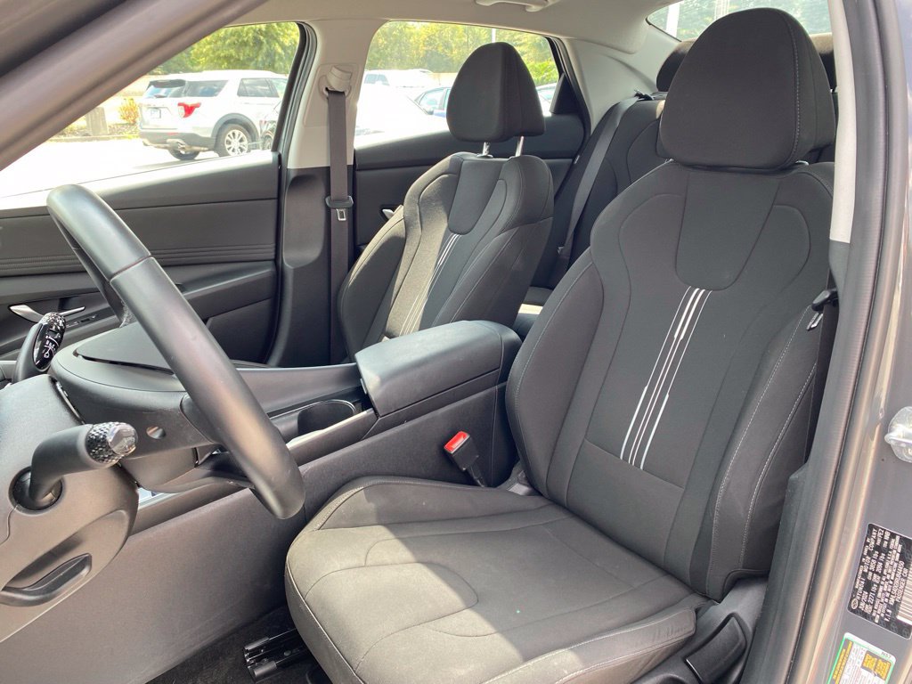 Used 2024 Hyundai Elantra SEL w/ Convenience Package FWD image 23