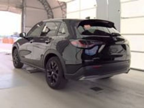 Used 2025 Honda HR-V Sport image 18