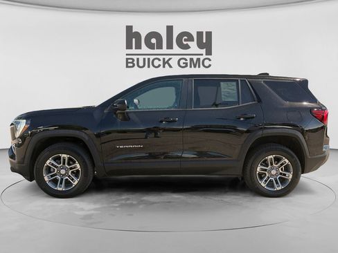 Used 2025 GMC Terrain Elevation AWD/4WD image 2