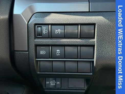 Used 2024 Toyota Tacoma SR5 AWD/4WD image 29