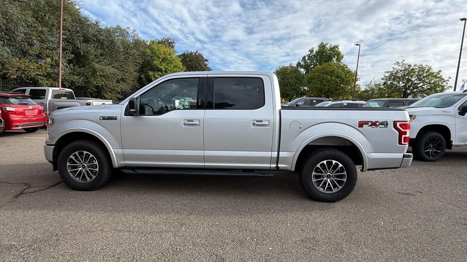 Used 2019 Ford F150 XLT w/ Equipment Group 302A Luxury AWD/4WD image 8