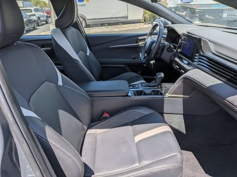 Used 2025 Toyota Camry SE FWD image 30