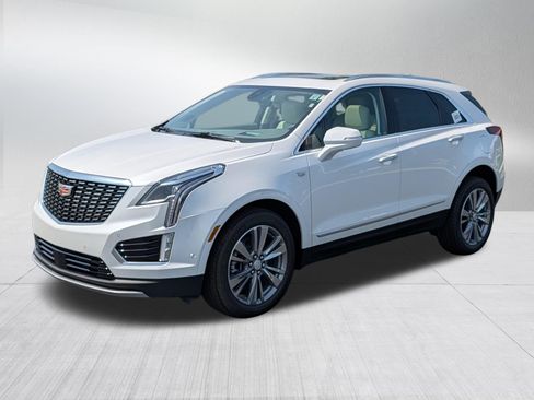 Used 2026 Cadillac XT5 Premium Luxury w/ Driver Assist Package AWD/4WD image 3