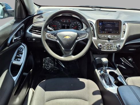 Used 2024 Chevrolet Malibu LT FWD image 4