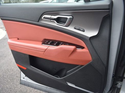 Used 2024 Kia Sportage SX image 36