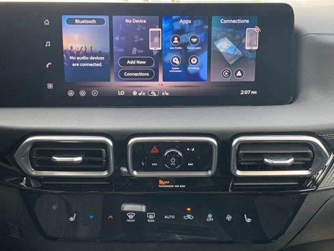 New 2026 Nissan Sentra SV w/ SV Convenience Package image 12