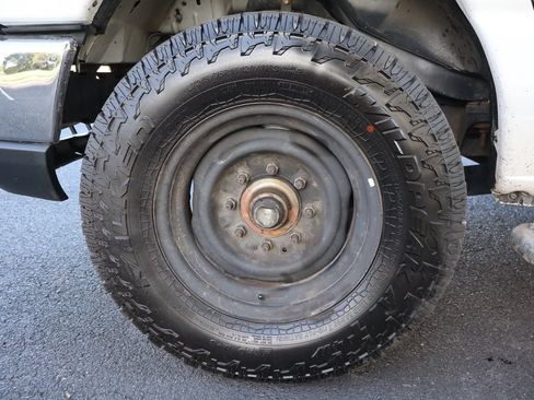 Used 2014 Ford E-250 and Econoline 250 w/ Power Group RWD image 37