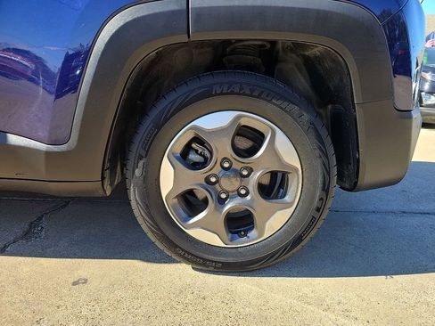 Used 2018 Jeep Renegade Sport w/ Power & Air Group image 14