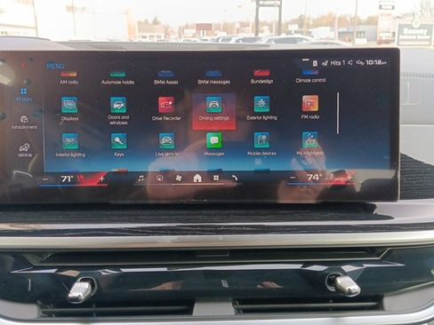 Certified 2025 BMW X7 M60i image 21