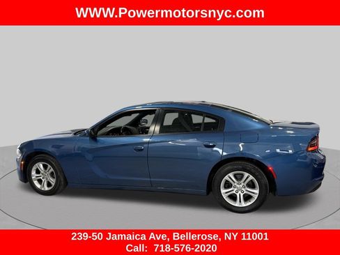 Used 2022 Dodge Charger SXT RWD image 9