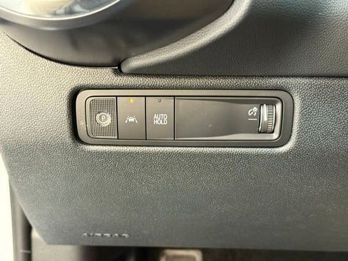 New 2026 Chevrolet Equinox EV LT image 29