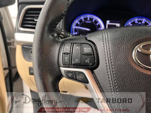 Used 2018 Toyota Highlander XLE FWD image 54