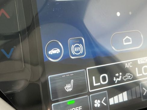 New 2026 Subaru Ascent Limited AWD/4WD image 32