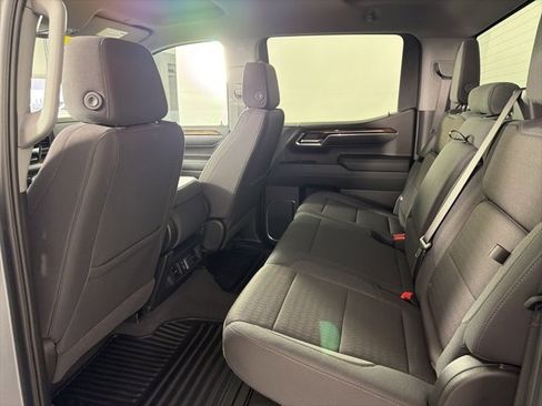 Used 2025 GMC Sierra 1500 Elevation image 24