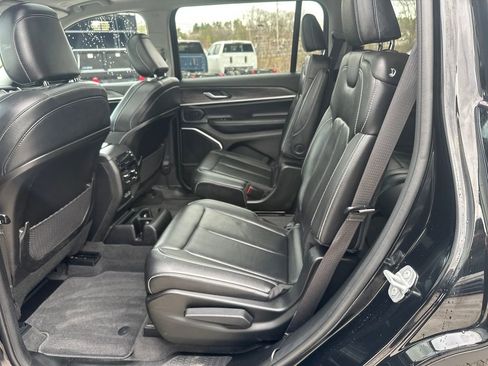 Used 2022 Jeep Grand Cherokee L Limited image 16