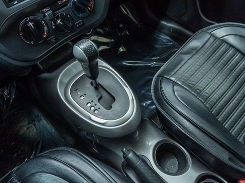 Used 2014 Nissan Juke S image 17