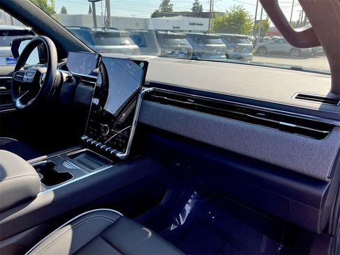 New 2026 GMC Sierra EV Elevation w/ LPO, Elevation Dark Package image 21