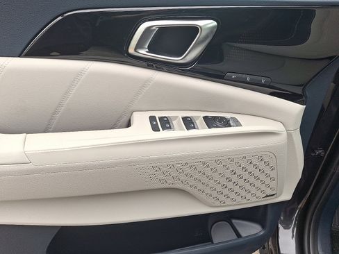 New 2026 Kia Carnival SX Prestige image 8