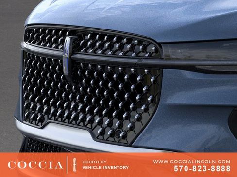 New 2026 Lincoln Nautilus Premier AWD/4WD image 17