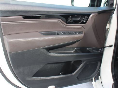 Used 2018 Honda Odyssey Elite image 10