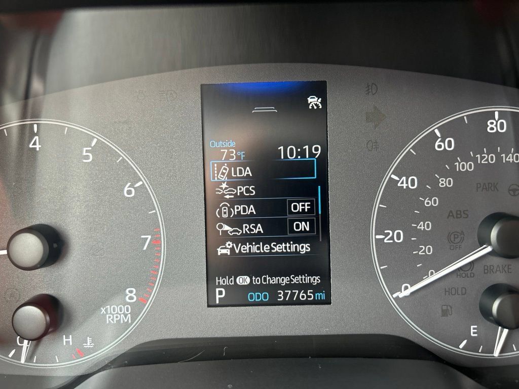 Used 2025 Toyota Corolla LE FWD image 24