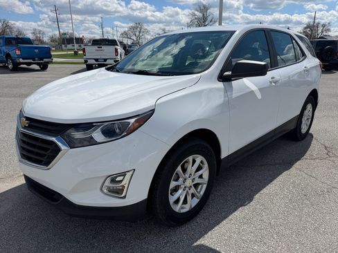 Used 2020 Chevrolet Equinox LS image 10