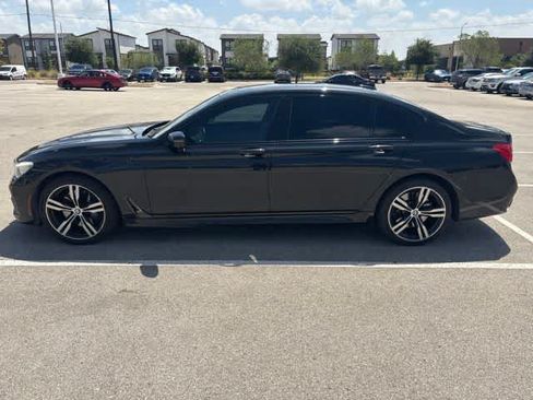 Used 2017 BMW 740i RWD image 2
