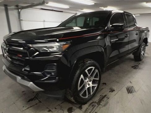 Certified 2023 Chevrolet Colorado Z71 w/ Z71 Convenience Package 2 image 4