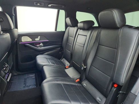 Used 2021 Mercedes-Benz GLS 450 4MATIC image 27
