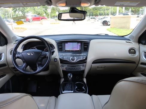 Used 2019 INFINITI QX60 Luxe w/ Essential Package FWD image 17